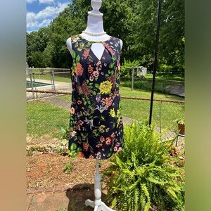🛍️ Wish very cute floral dress medium excellent condition